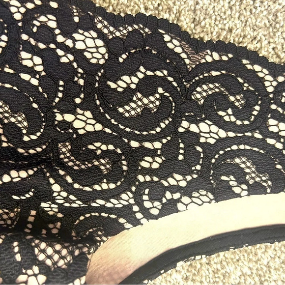 NWT warehouse brand dress size  2 black lace - Picture 2 of 8